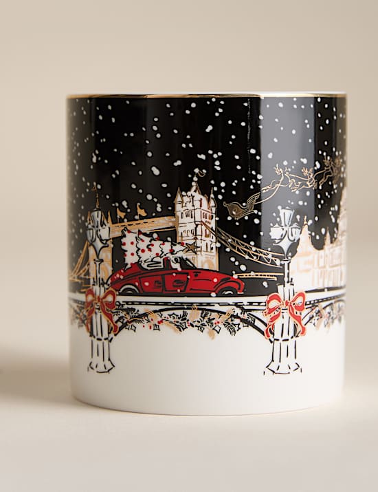 London Christmas Scene Mug