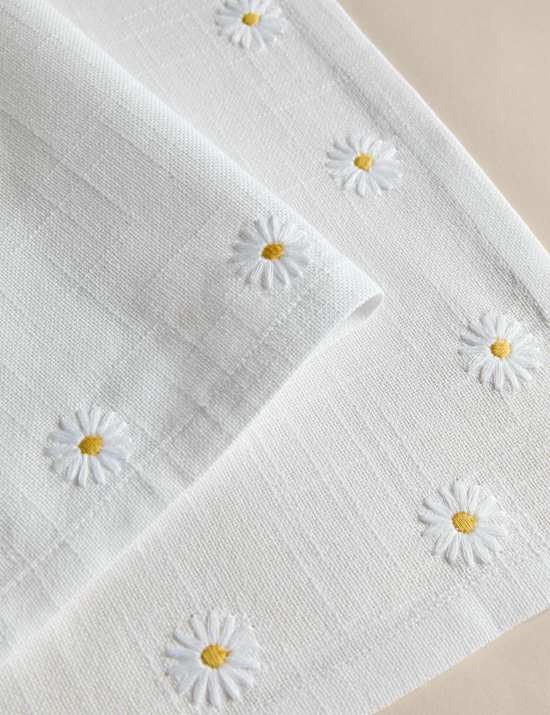 Set of 4 Pure Cotton Daisy Napkins