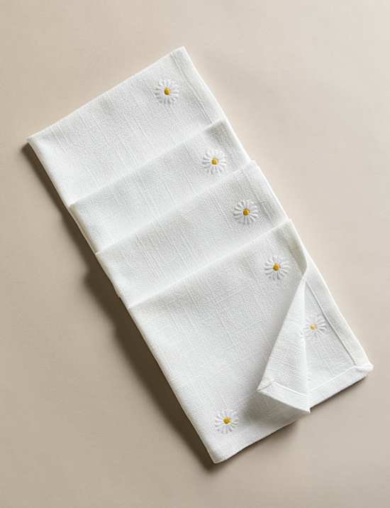 Set of 4 Pure Cotton Daisy Napkins