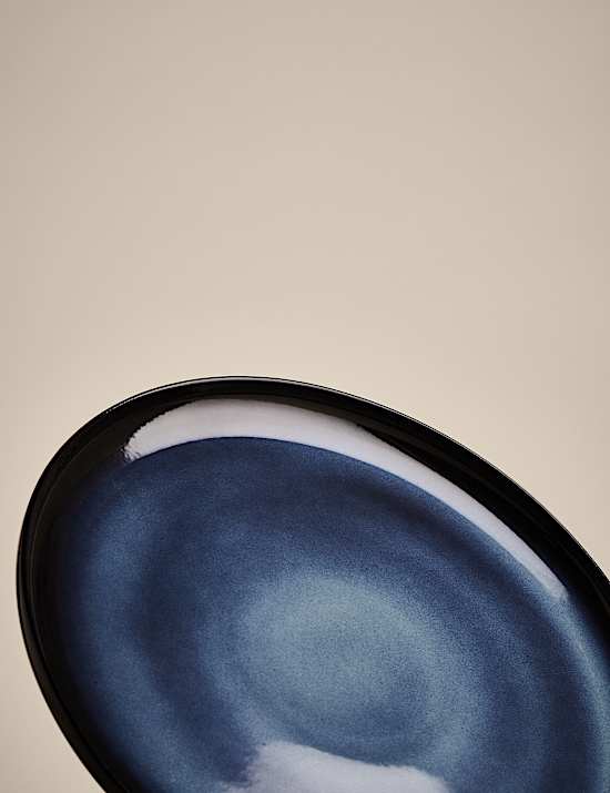 Bernsteinfarbene reaktive Servierplatte