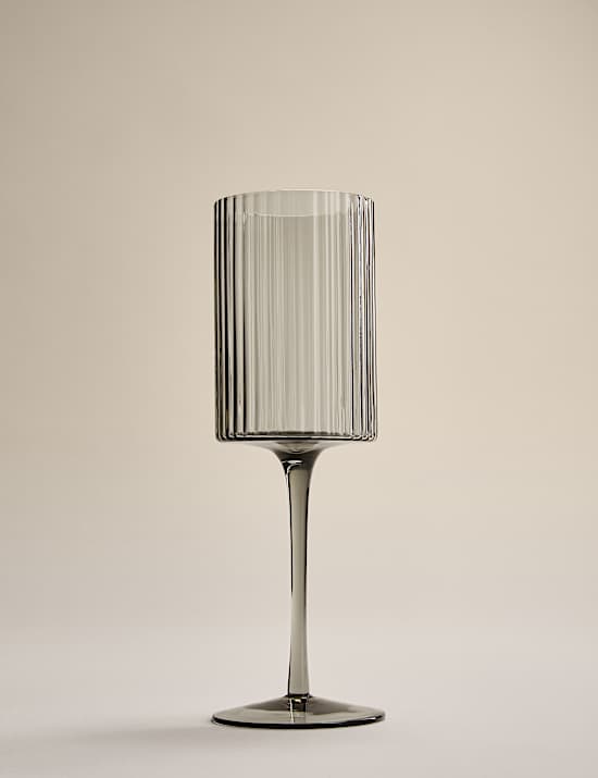 Set of 4 Celine Ribbed Wine Glasses