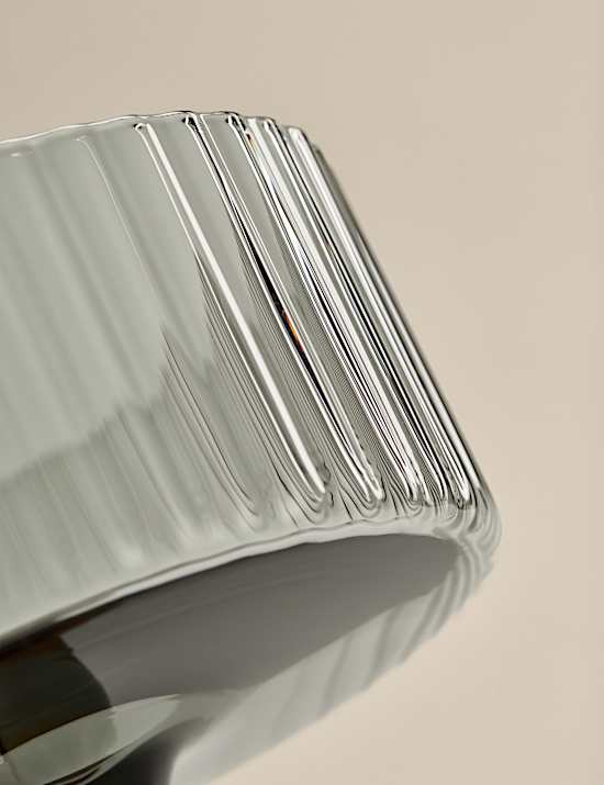 Set of 2 Celine Ribbed Champagne Coupes