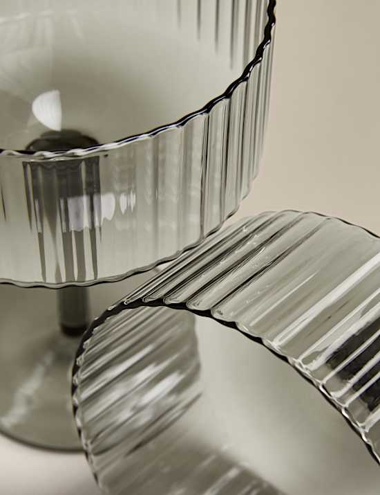 Set of 2 Celine Ribbed Champagne Coupes