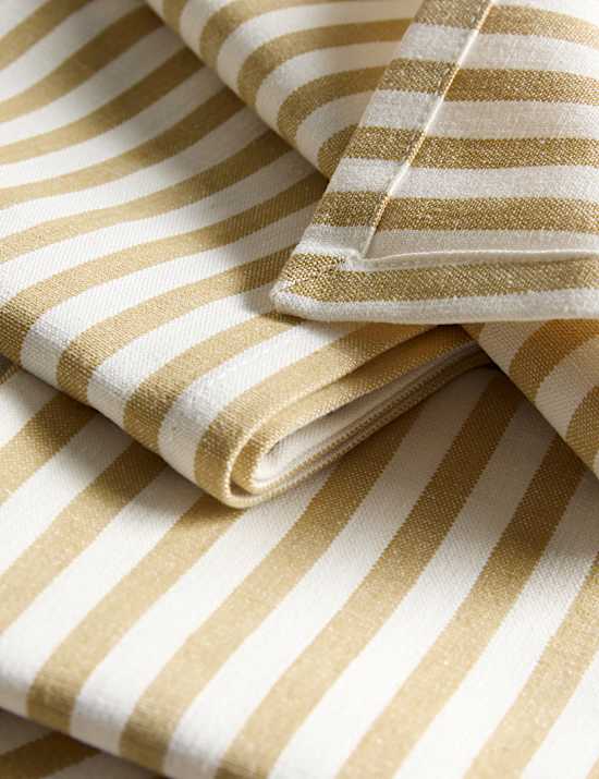 Lot de 4 serviettes de table en coton et lin &agrave; fines rayures
