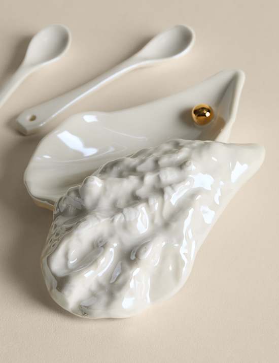 Set of 2 Fine China Oyster Shell Pinch Pots