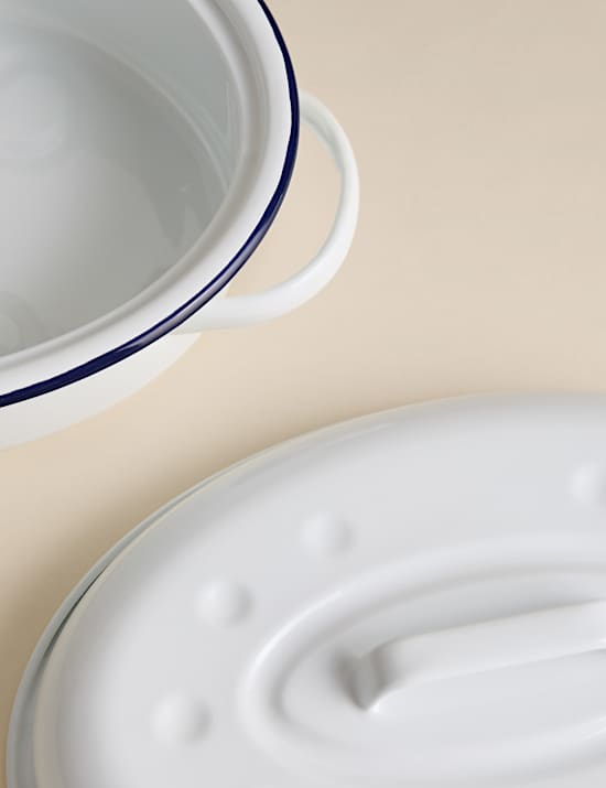 Oval Enamel Roaster with Lid