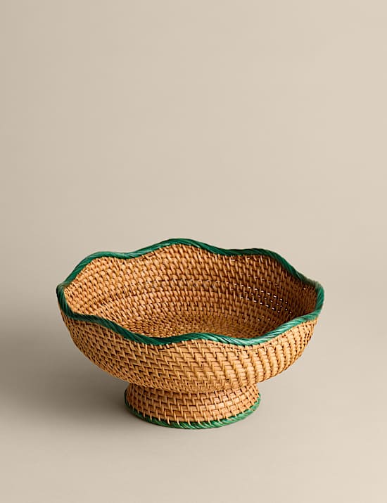 Ratanová mísa s nožičkami