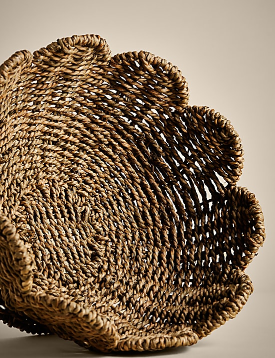 Seagrass Woven Scallop Footed Serving Bowl