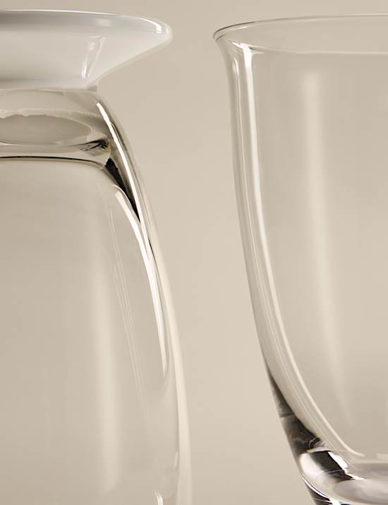 Lot de 2 verres hauts &agrave; pied