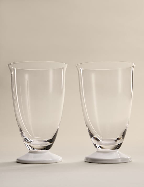 Lot de 2 verres hauts &agrave; pied