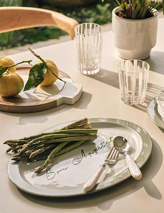 Fuente Bon App&eacute;tit