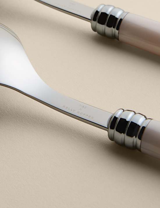 Contrast Salad Servers