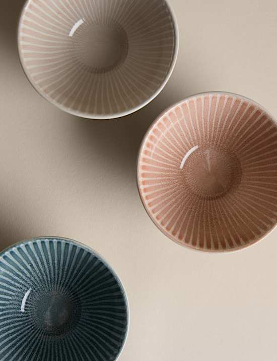 Set of 3 Reactive Striped Nibble Bowls