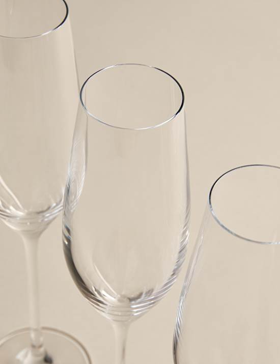 Set of 4 Maxim Champagne Flutes