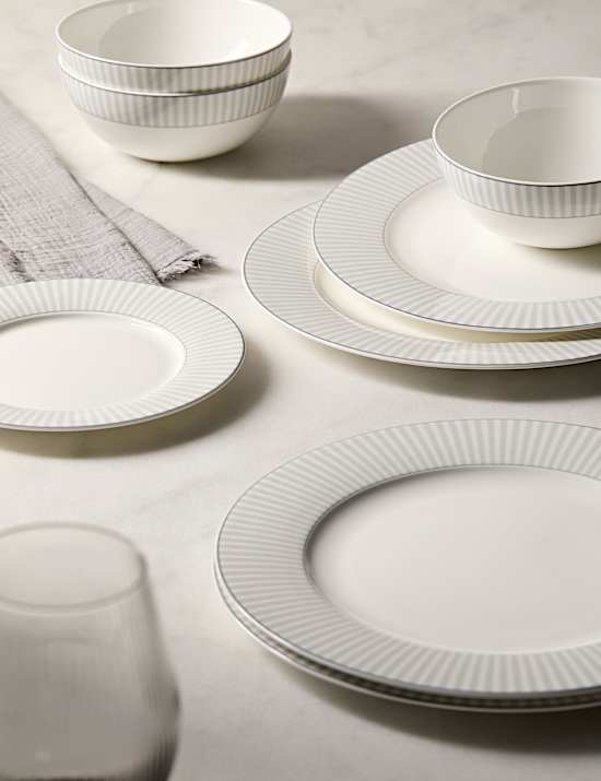 12 Piece Hampton Bone China Dinner Set