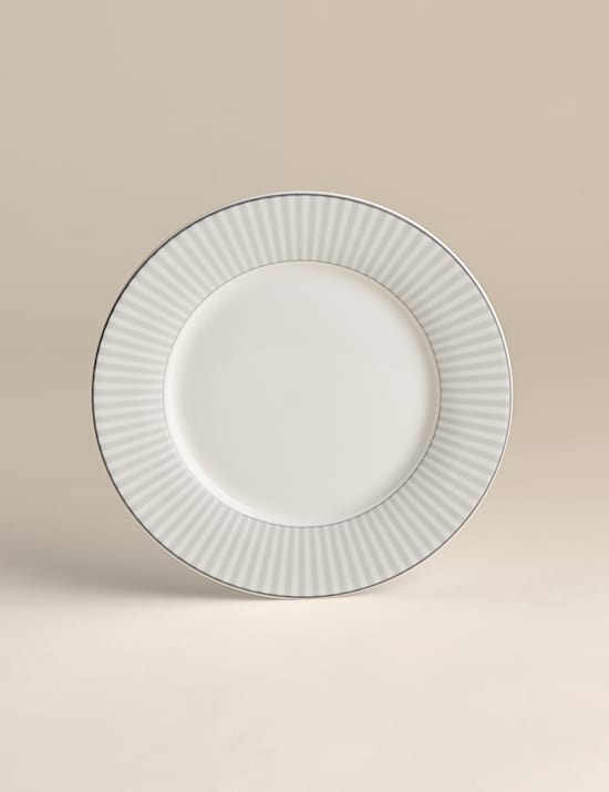 12 Piece Hampton Bone China Dinner Set