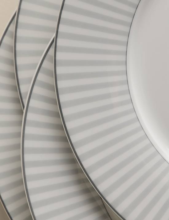 12 Piece Hampton Bone China Dinner Set