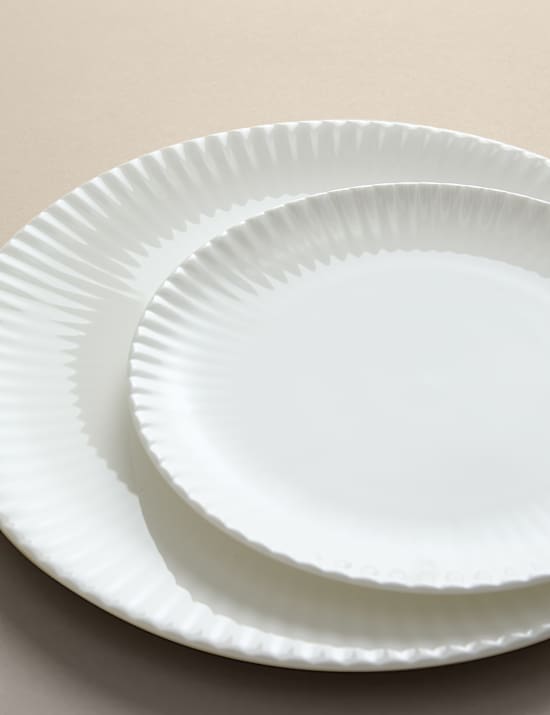 12 Piece Hampton Fluted Dinner Set