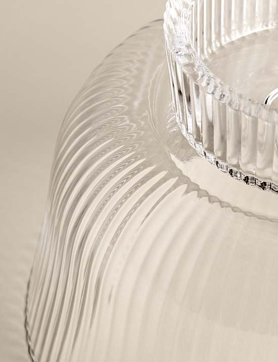 Μπολ για επιδόρπιο με ριμπ σχεδίαση