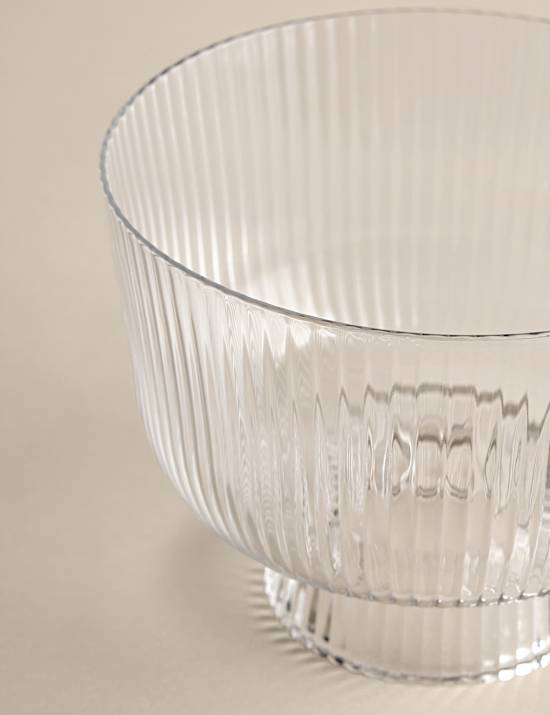 Μπολ για επιδόρπιο με ριμπ σχεδίαση