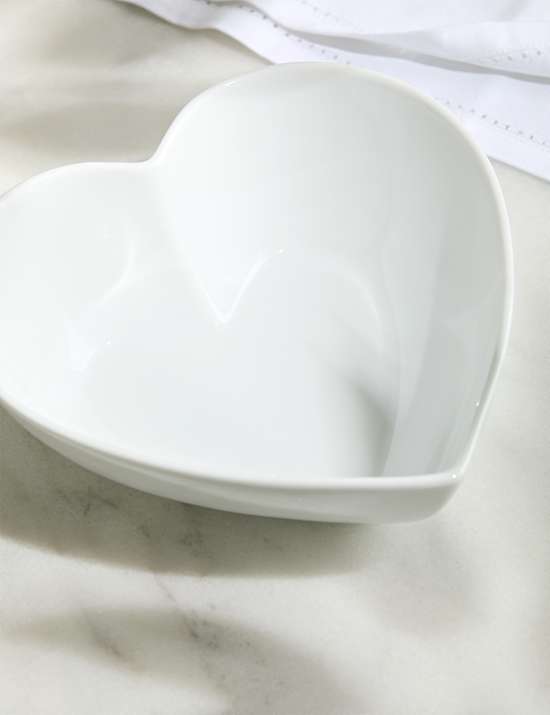 Maxim Medium Heart Serving Bowl