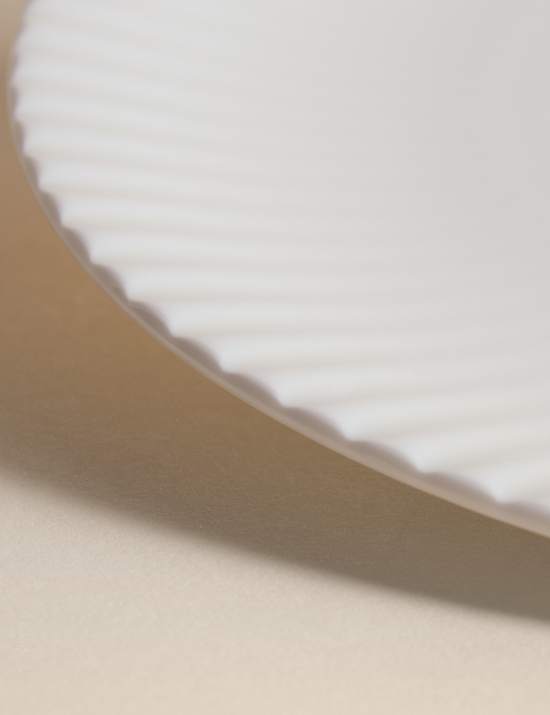 Fluted Hampton Dinner Plate