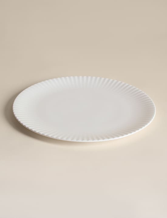 Fluted Hampton Dinner Plate