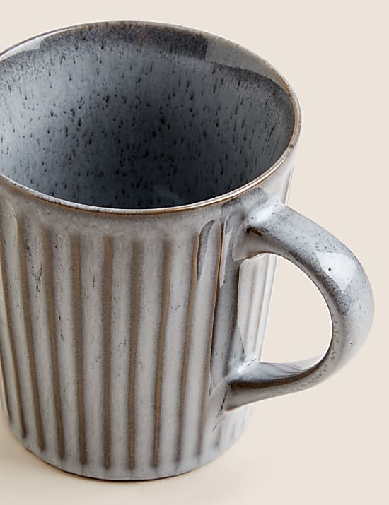 Mug Reaktive Berusuk Glasir