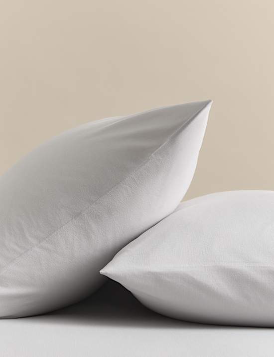 Povlaky na pol&scaron;t&aacute;ře ze směsi bavlny s nežehlivou &uacute;pravou, 2 ks