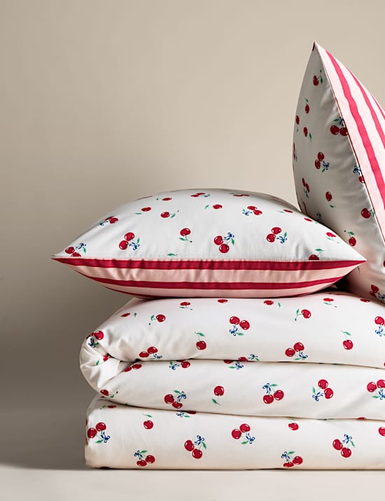 Cotton Blend Cherries Reversible Bedding Set