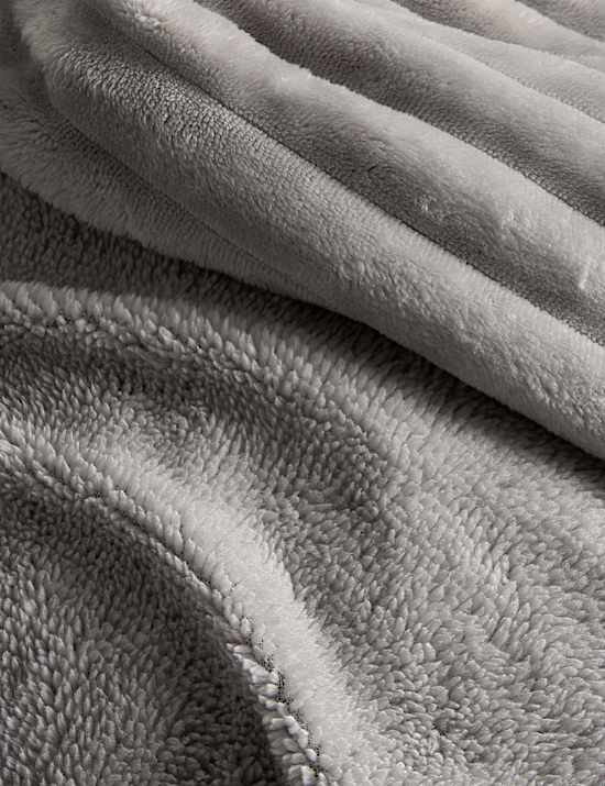 Parure de lit en polaire douillette à rayures