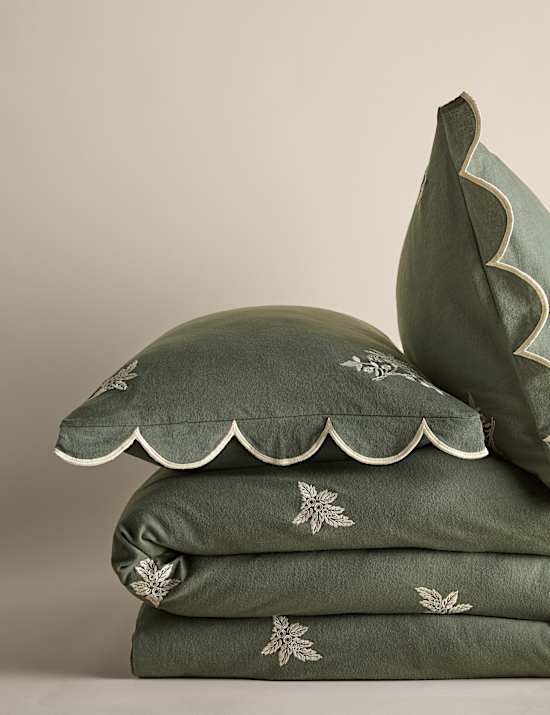 Pure Brushed Cotton Floral Embroidered Scallop Bedding Set