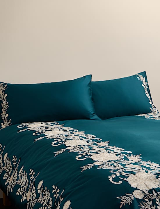 Pure Cotton Celandine Embroidered Bedding Set