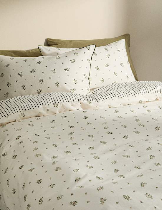 Brushed Cotton Berry Sprig Bedding Set