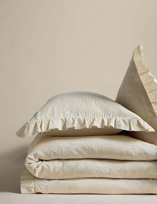 Pure Cotton Floral Jacquard Ruffle Bedding Set