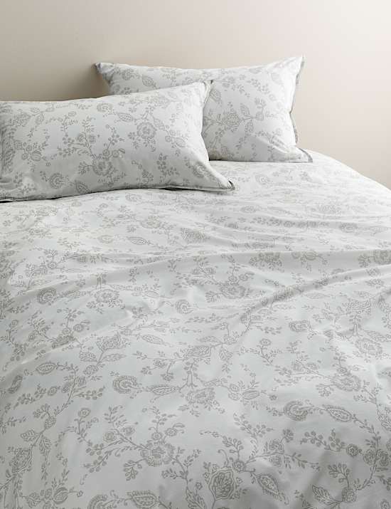 Cotton Rich Trailing Floral Bedding Set