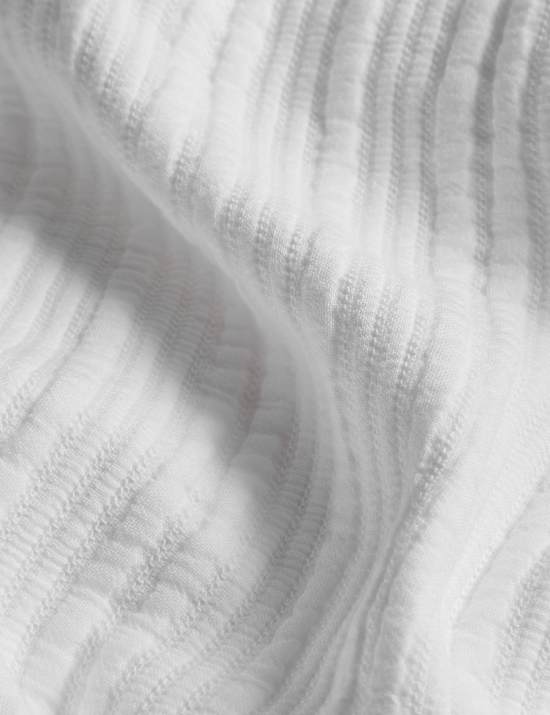 Pure Cotton Striped Matelass&eacute; Bedding Set