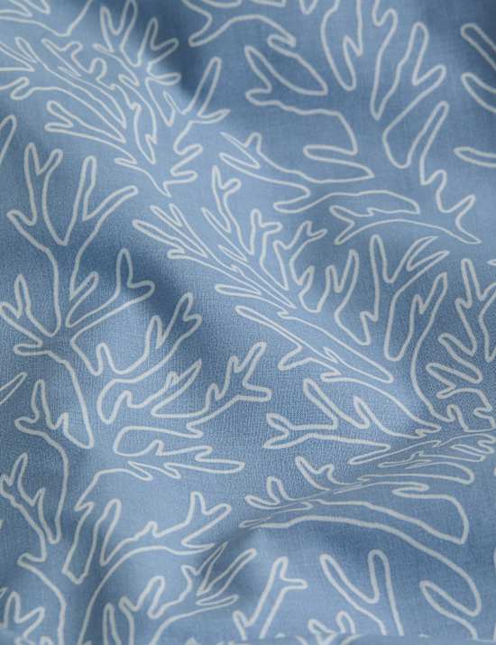 Povlečen&iacute; s potiskem kor&aacute;lů a vysok&yacute;m pod&iacute;lem bavlny