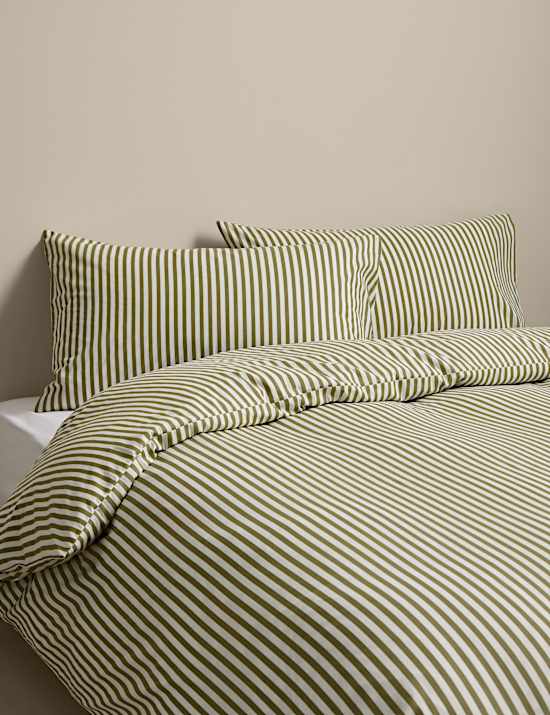 Cotton Blend Simple Stripe Bedding Set