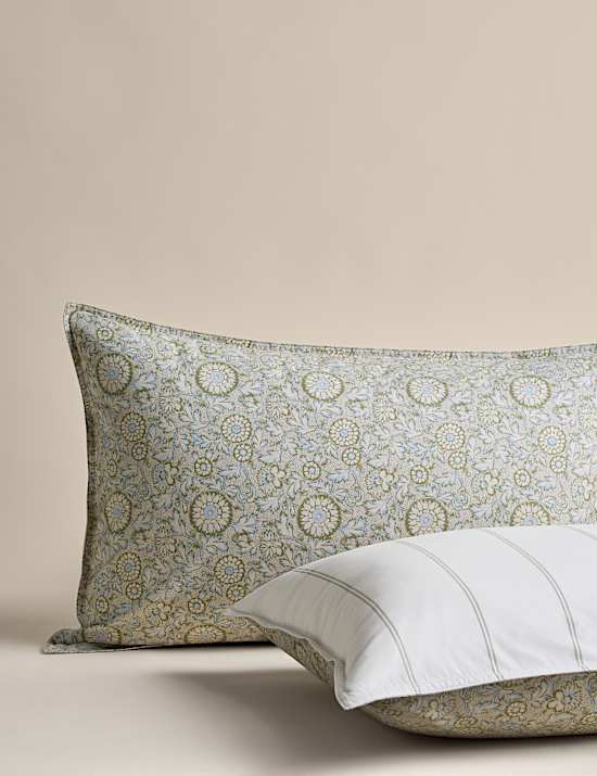 Cotton Rich Woodblock Floral Bedding Set