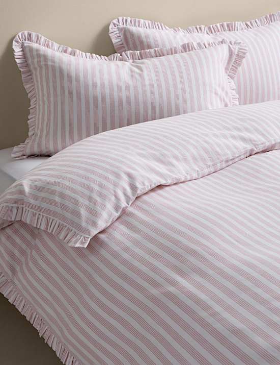 Set Perlengkapan Tidur Rimpel Motif Garis Tipis Katun Murni