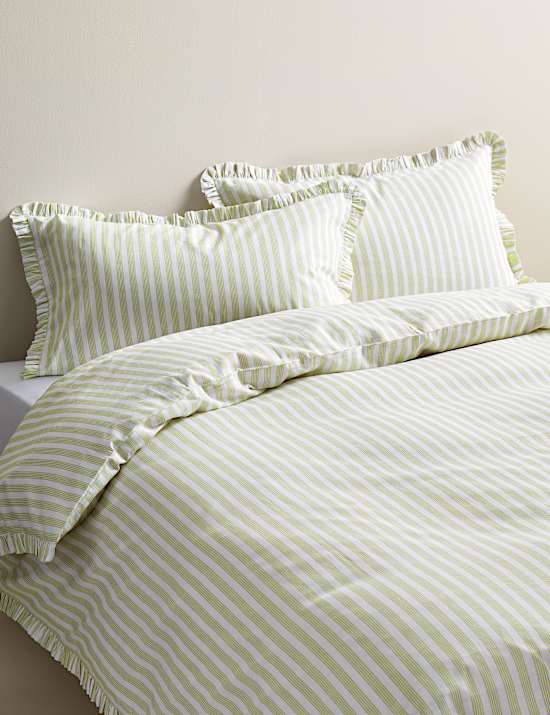 Pure Cotton Narrow Stripe Ruffle Bedding Set
