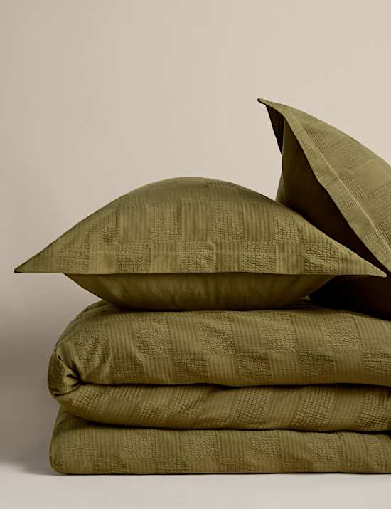 Sateen Seersucker Checkerboard Bedding Set