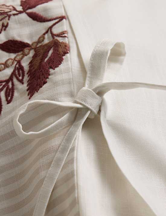 Linear Floral Embroidered Bedding Set