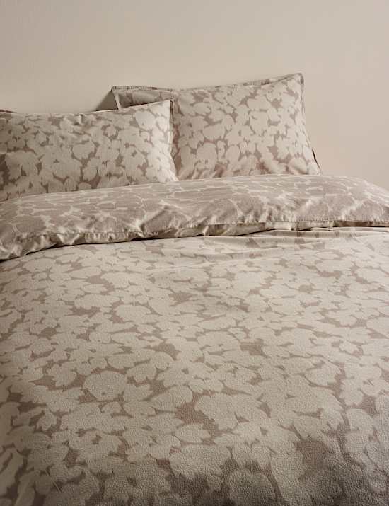 Bedding sets