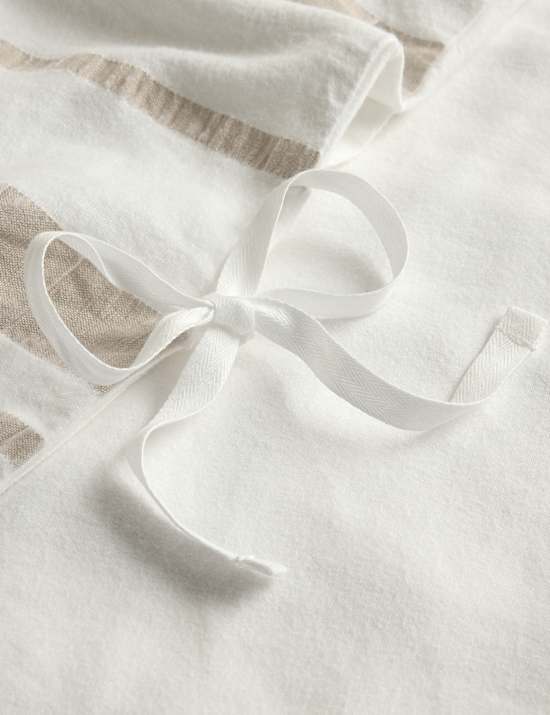 Brushed Seersucker Striped Bedding Set