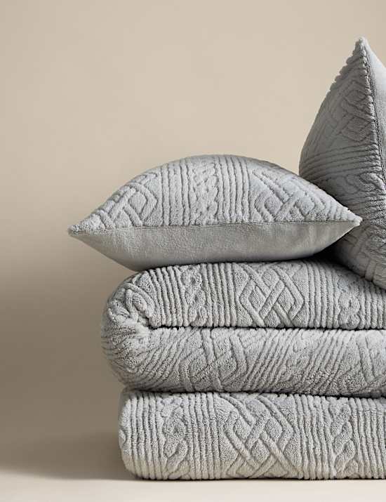 Fleece Cable Bedding Set