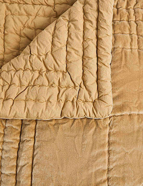 Cotton Velvet Quilted Bedspread