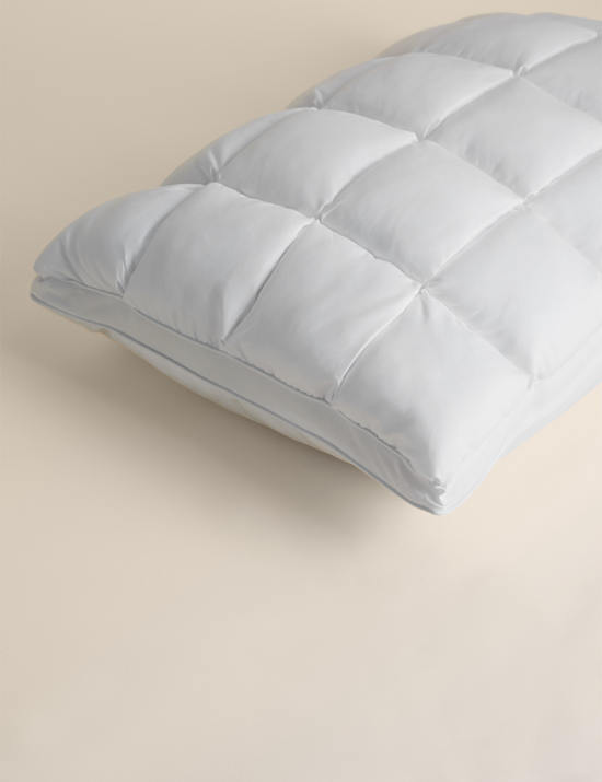 Pintuck Cloud Medium Pillow