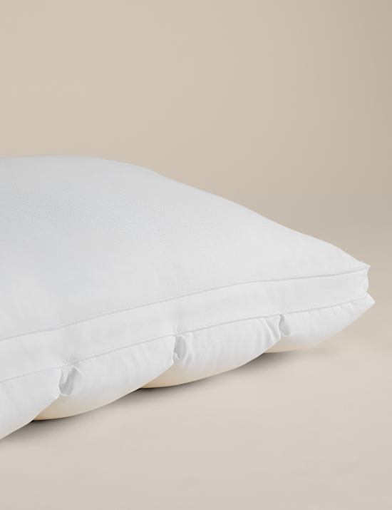 Pintuck Cloud Medium Pillow